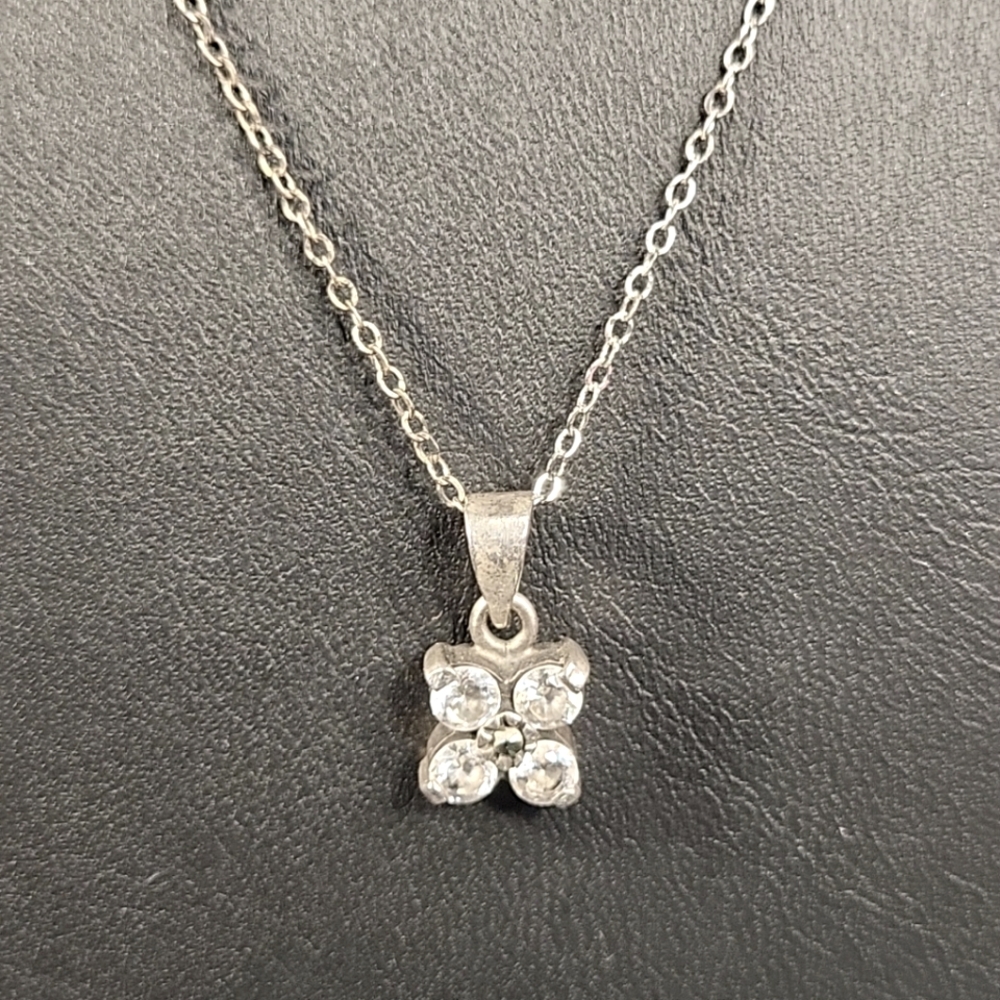 P21. 925 Sterling Silver Necklace with Crystal Glass Lucky Flower Pendant, 16"